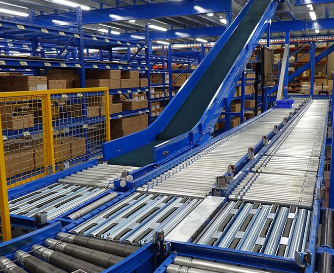 Inclined Conveyor Belt System